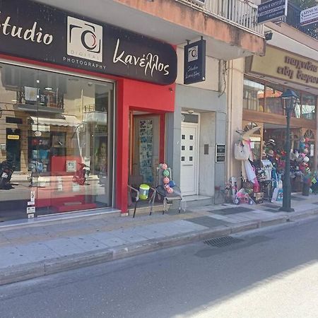 Διαμέρισμα Στο Κέντρο Της Ναυπάκτου Δύο Υπνοδωμάτια Nafpaktos Exterior foto